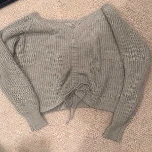 GRAY SWEATER